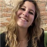 Laureata in Lingue ed Economia del turismo impartisce ripetizioni di inglese, spagnolo, italiano, matematica